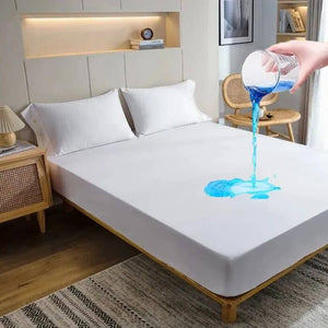 "Keep Your King-Sized Mattress Safe & Dry! 🛏️💧 Waterproof Mattress Cover for Ultimate Protection!" 🌟